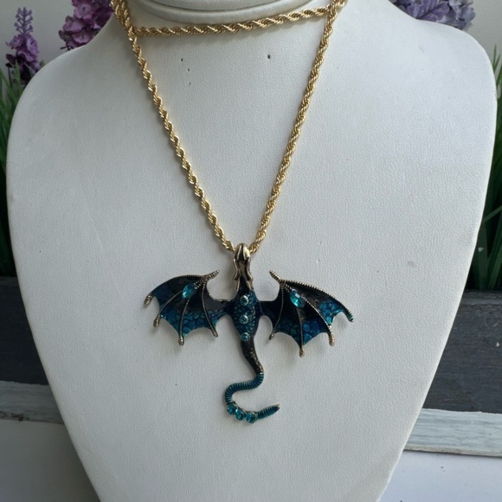 GLAMOUR DENKAYS FASHION NECKLACE